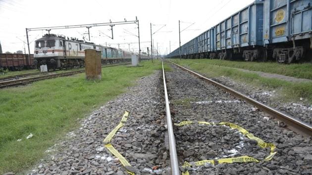 The body was found on railway tracks near Ghaziabad junction. (Sakib Ali/HT File Photo) The body was found on railway tracks near Ghaziabad junction. (Sakib Ali/HT File Photo)