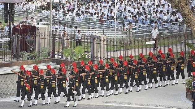 The speech from the Prime Minister is followed by National Anthem and parades by divisions of the Indian Armed Forces and PSaramilitary forces. (Raj K Raj/HT PHOTO)
