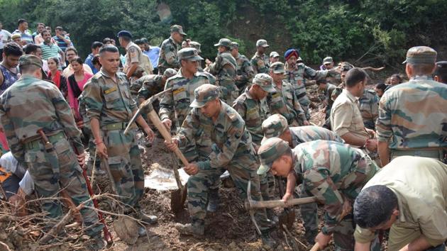 Around 400 personnel, including 200 from the army, 40 from NDRF and the police, home guard and fire brigade, are involved in the search operation. (HT Photo) Around 400 personnel, including 200 from the army, 40 from NDRF and the police, home guard and fire brigade, are involved in the search operation. (HT Photo)