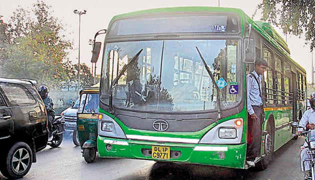 In the first phase, the government will introduce this system in 100 cluster buses and 400 Delhi Transport Corporation (DTC) buses.(HT FILE) In the first phase, the government will introduce this system in 100 cluster buses and 400 Delhi Transport Corporation (DTC) buses.(HT FILE)