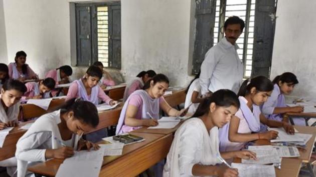 A significant 99.61% examinees of Class 10 of UP Board were declared successful in the improvement and compartment examination, the results for which were declared on Saturday.(Sanjeev Verma/HT file) A significant 99.61% examinees of Class 10 of UP Board were declared successful in the improvement and compartment examination, the results for which were declared on Saturday.(Sanjeev Verma/HT file)