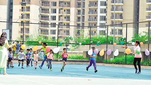 Residents celebrate Independence Day at Logix Blossom County, Sector 137, Noida. Residents celebrate Independence Day at Logix Blossom County, Sector 137, Noida.