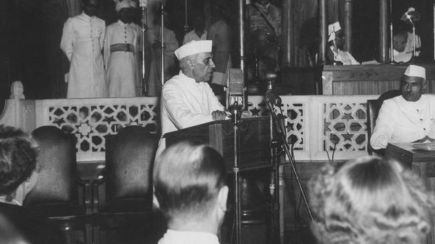 Pandit Jawaharlal Nehru addressing the midnight session of the Constituent Assembly of India. Pandit Jawaharlal Nehru addressing the midnight session of the Constituent Assembly of India.