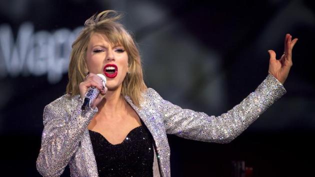 Taylor Swift Wins Groping Trial Against DJ Breaks Into Tears taylor-swift-wins-groping-trial-against-dj-breaks-into-tears