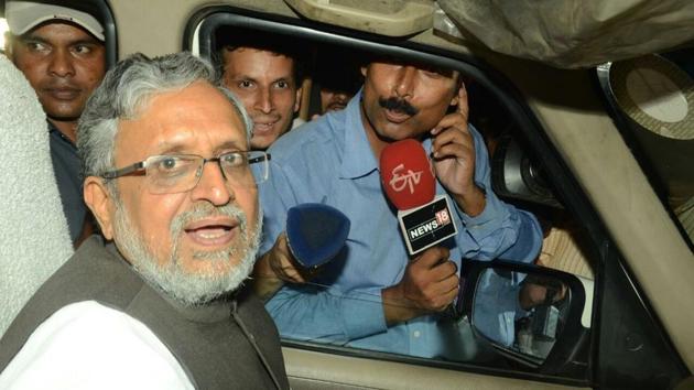 Four vehicles were damaged when a mob in Bihar’s Vaishali pelted stones on the convoy of deputy chief minister Sushil Kumar Modi. (HT file photo/Santosh) Four vehicles were damaged when a mob in Bihar’s Vaishali pelted stones on the convoy of deputy chief minister Sushil Kumar Modi. (HT file photo/Santosh)