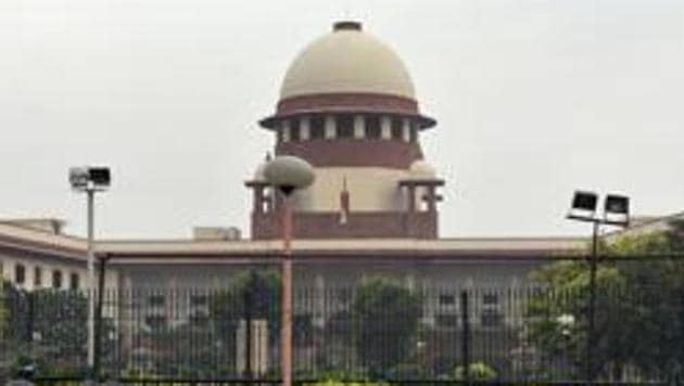 The Supreme Court has stayed the execution of a couple, sentenced to death in a case of sacrificing a two-year-old boy. (HT File Photo) The Supreme Court has stayed the execution of a couple, sentenced to death in a case of sacrificing a two-year-old boy. (HT File Photo)