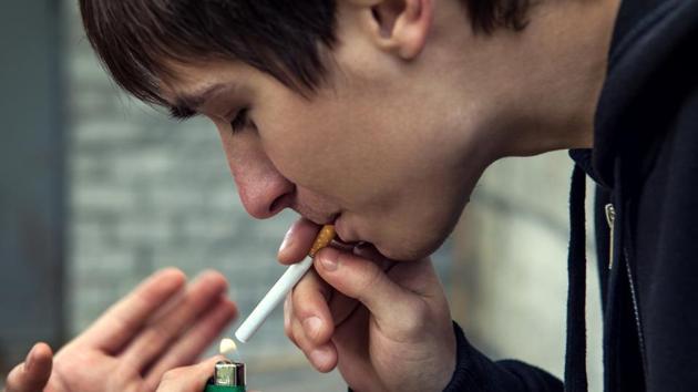 Smoking increases the risk of developing a number of diseases, such as chronic obstructive pulmonary disease, coronary heart disease, stroke and peripheral vascular disease. (Shutterstock) Smoking increases the risk of developing a number of diseases, such as chronic obstructive pulmonary disease, coronary heart disease, stroke and peripheral vascular disease. (Shutterstock)