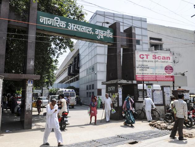 Visitors to government hospitals will now have to pay ₹10 for indoor admission and there will also be an OPD fee of ₹5. These services were available free of cost to residents earlier. (Parveen Kumar/HT PHOTO) Visitors to government hospitals will now have to pay ₹10 for indoor admission and there will also be an OPD fee of ₹5. These services were available free of cost to residents earlier. (Parveen Kumar/HT PHOTO)