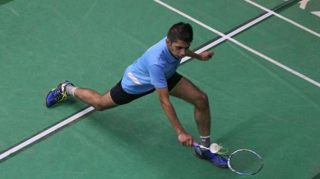 Earlier in the first round, Arya defeated Railway’s Love Kumar 21-19, 21-11 in the morning session. Later in the evening he faced, 24-year-old Akshit Mahajan of Haryana. (HT PHOTO) Earlier in the first round, Arya defeated Railway’s Love Kumar 21-19, 21-11 in the morning session. Later in the evening he faced, 24-year-old Akshit Mahajan of Haryana. (HT PHOTO)