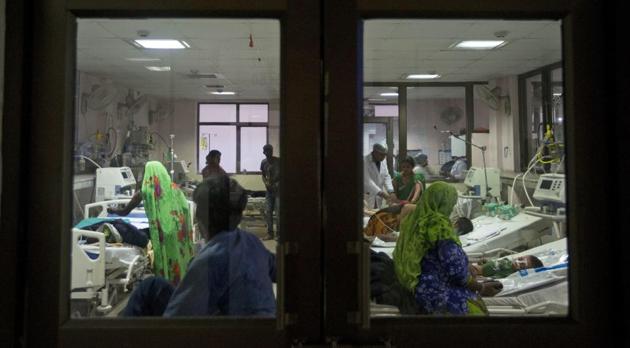 File photo of a ward at the Baba Raghav Das Medical College Hospital in Gorakhpur where more than 100 children have died in the past week. (AP) File photo of a ward at the Baba Raghav Das Medical College Hospital in Gorakhpur where more than 100 children have died in the past week. (AP)
