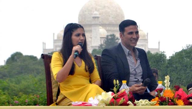 Akshay Kumar and Bhoomi Pedenkar during a press conference to promote Toilet Ek Prem Katha. (IANS) Akshay Kumar and Bhoomi Pedenkar during a press conference to promote Toilet Ek Prem Katha. (IANS)
