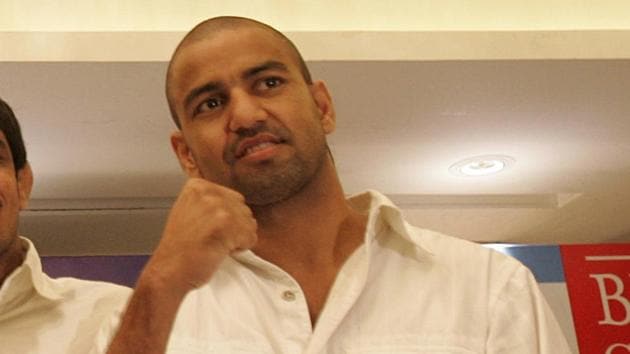 Akhil Kumar, who won the gold medal in boxing in the 2006 Melbourne Commonwealth games, has called for the Dronacharya award to be scrapped. (HT Photo) Akhil Kumar, who won the gold medal in boxing in the 2006 Melbourne Commonwealth games, has called for the Dronacharya award to be scrapped. (HT Photo)