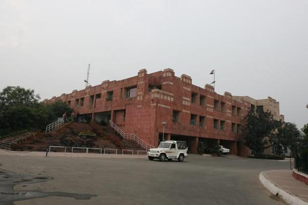 A file photo of the Jawaharlal Nehru University campus. (Livemint file photo) A file photo of the Jawaharlal Nehru University campus. (Livemint file photo)