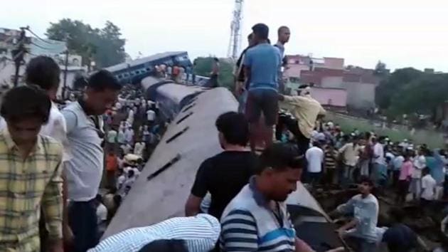Passengers on the roof of a train after part of it derailed in Khatauli, Muzaffarnagar on August 19, 2017. (AP Photo) Passengers on the roof of a train after part of it derailed in Khatauli, Muzaffarnagar on August 19, 2017. (AP Photo)