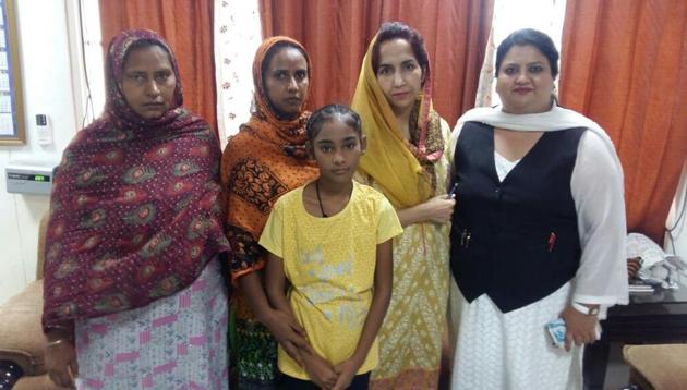 Centre gives nod, Pakistani sisters to finally walk free - Hindustan Times