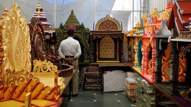 A man looks at the designs on offer. (Kunal Patil/HT Photo)
