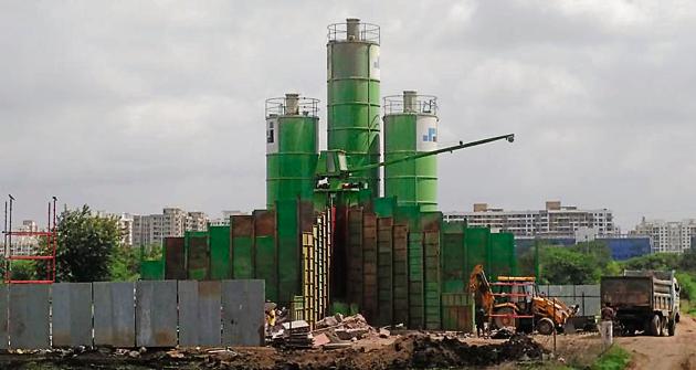 The cement plant at Balewadi in Pune.(HT Photo)