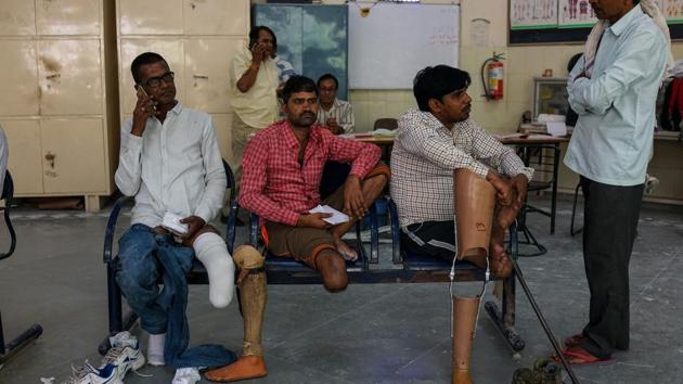 Photos: Low Cost ‘Jaipur Foot’ Prosthesis Gives Amputees A Second ...