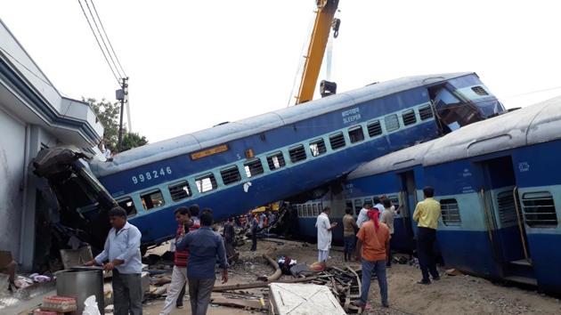 Coaches of the Puri-Haridwar Utkal Express train after it derailed in Khatauli near Muzaffarnagar, Uttar Pradesh, August 20 (Chahatram/HT) Coaches of the Puri-Haridwar Utkal Express train after it derailed in Khatauli near Muzaffarnagar, Uttar Pradesh, August 20 (Chahatram/HT)