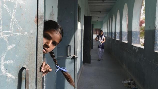 Children in Delhi are threatened by not just traffic, and violence, but also pollution, overcrowded living conditions and general civic apathy. (Saumya Khandelwal/HT Photo) Children in Delhi are threatened by not just traffic, and violence, but also pollution, overcrowded living conditions and general civic apathy. (Saumya Khandelwal/HT Photo)