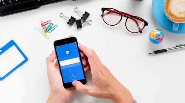 Non-religious individuals make more frequent mention of the body and of death in their Facebook posts, say researchers. (Shutterstock) Non-religious individuals make more frequent mention of the body and of death in their Facebook posts, say researchers. (Shutterstock)