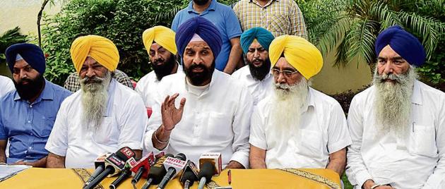 Gurdwara Chhota Ghalughara incident: Akalis appeal Akal Takht to summon ...