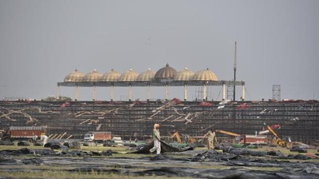 The green court had earlier asked Himachal Pradesh, Haryana, Delhi, Uttar Pradesh and the Central Pollution Control Board to submit a detailed report on rejuvenation and restoration of the Yamuna in three weeks (Saumya Khandelwal/HT Photo) The green court had earlier asked Himachal Pradesh, Haryana, Delhi, Uttar Pradesh and the Central Pollution Control Board to submit a detailed report on rejuvenation and restoration of the Yamuna in three weeks (Saumya Khandelwal/HT Photo)