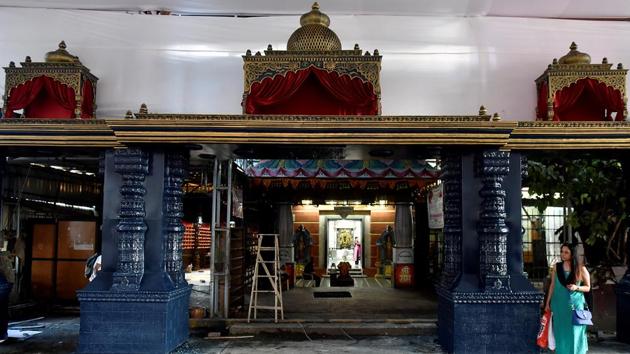 Preparations at the Goud Saraswat Brahmin Sarvajanik Ganeshotsav Samiti, Wadala. (Kunal Patil/HT Photo) 