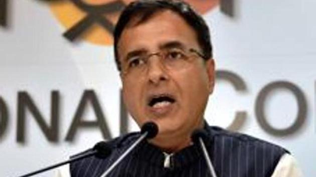 Congress leader and chief spokesperson Randeep Surjewala claims the cap hike will create a “reservation within reservation”.(Arun Sharma/HT File Photo)