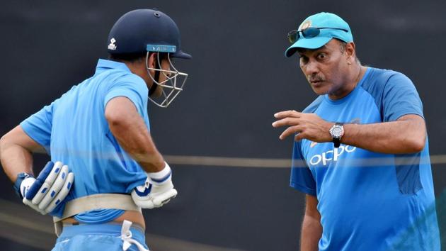Ravi Shastri was seen giving valuable tips to Dhoni. (PTI)