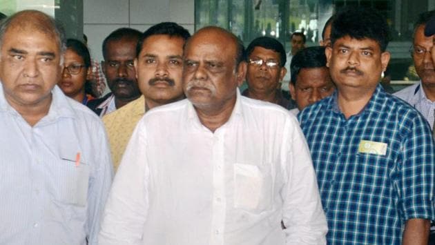 HC Dismisses Justice Karnan’s Plea Challenging Contempt Of Court ...