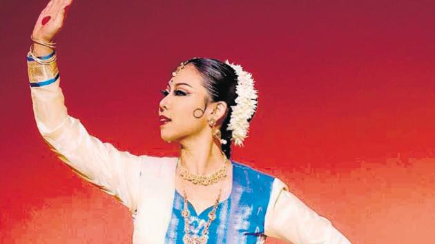 Eunjoo Lim learnt the kathak dance form in Pune and is today an accomplished dancer. (HT PHOTO) Eunjoo Lim learnt the kathak dance form in Pune and is today an accomplished dancer. (HT PHOTO)