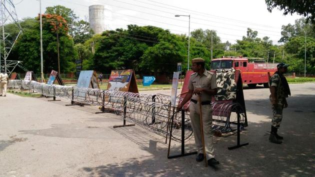 A complete ban has also been issued on carrying firearms, with orders to shut down private gun houses selling arms and ammunition to license holders, a spokesperson said after a meeting convened by chief minister Amarinder Singh to review the state’s security arrangements. The chief minister also ordered withdrawal of 1,000 police personnel from VVIP security for deployment on field duty to strengthen the security blanket in the state. (Anil Dayal / HT Photo)