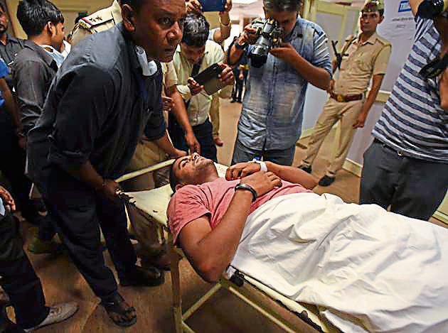 In exchange of fire at Ecotech of Greater Noida, police arrested three criminals. (Virendra Singh Gosain/HT PHOTO) In exchange of fire at Ecotech of Greater Noida, police arrested three criminals. (Virendra Singh Gosain/HT PHOTO)