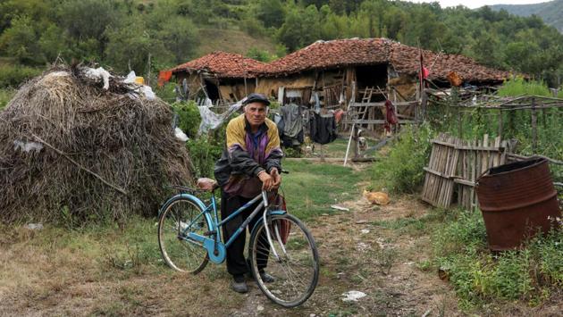 In the 1960s, 1970s and 1980s around a million left to seek jobs in the West. An estimated 700,000 people left Serbia during the Balkan wars of the 1990s. ‘Some people left, moved away ... to seek better living standards. The village was neglected and ignored especially when it came to infrastructure. Only the elderly stayed behind, the parents of those who left, and over time they grew older and died’, says a local resident of the Repusnica village. (Marko Djurica / REUTERS)