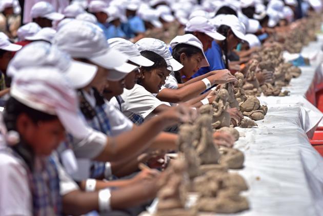 Brainchild of mayor Mukta Tilak, the idea was to promote an environment- friendly Ganesh Festival.(Pratham Gokhale/HT PHOTO)