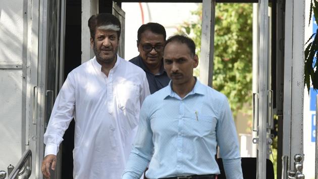 Kashmiri separatist Leader Shabir Shah comes out ,at Patiala House Court in New Delhi, India, on Wednesday, July 26, 2017. (Ravi Choudhary/HT File PHOTO) Kashmiri separatist Leader Shabir Shah comes out ,at Patiala House Court in New Delhi, India, on Wednesday, July 26, 2017. (Ravi Choudhary/HT File PHOTO)