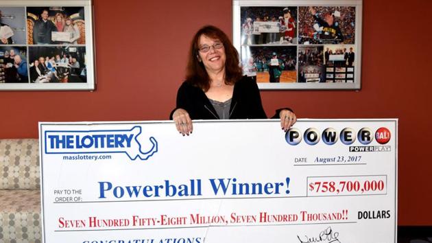 Mavis Wanczyk of Chicopee, Massachusetts, the winner of the $758.7 million Powerball jackpot is pictured in Braintree, Massachusetts, US in this August 24, 2017 handout photo. (Reuters Photo) Mavis Wanczyk of Chicopee, Massachusetts, the winner of the $758.7 million Powerball jackpot is pictured in Braintree, Massachusetts, US in this August 24, 2017 handout photo. (Reuters Photo)