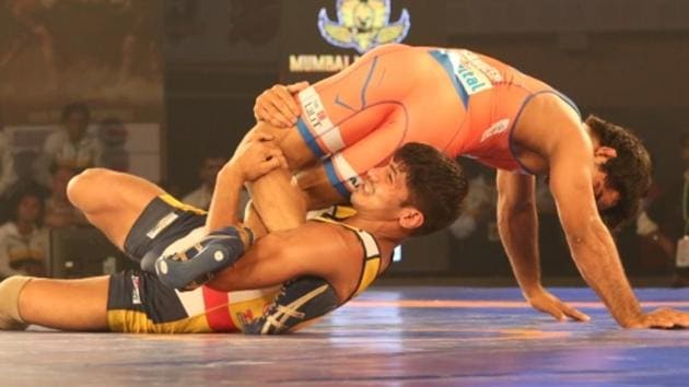 The second edition of the Pro-Wrestling League will begin on January 2 but the league has once again been hit by controversy over non-payment of dues to support staff. (HT Photo) The second edition of the Pro-Wrestling League will begin on January 2 but the league has once again been hit by controversy over non-payment of dues to support staff. (HT Photo)