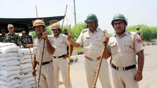 As many as 23 companies of paramilitary forces along with district police, range police and police forces from other areas have been deployed in Rohtak, apart from adequate number of women police personnel. (Manoj Dhaka/HT) As many as 23 companies of paramilitary forces along with district police, range police and police forces from other areas have been deployed in Rohtak, apart from adequate number of women police personnel. (Manoj Dhaka/HT)