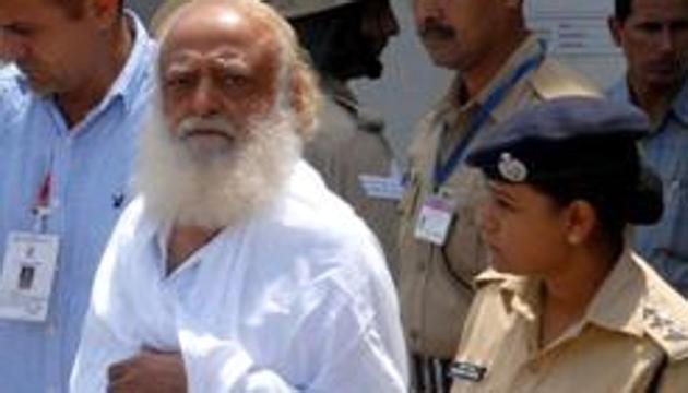 Asaram has been in a jail in Jodhpur since September 2013 after a 16-year-old girl accused him of raping her. Two months later he and his son, Narayan Sai, were booked for the alleged rape of two sisters at their ashram in Gujarat's Surat.(AFP file)