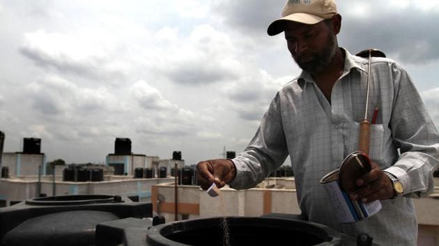 The first official dengue death was reported by the corporation last week. A 12-year-old boy died of dengue at city’s Sir Ganga Ram hospital.(Hindustan Times) The first official dengue death was reported by the corporation last week. A 12-year-old boy died of dengue at city’s Sir Ganga Ram hospital.(Hindustan Times)