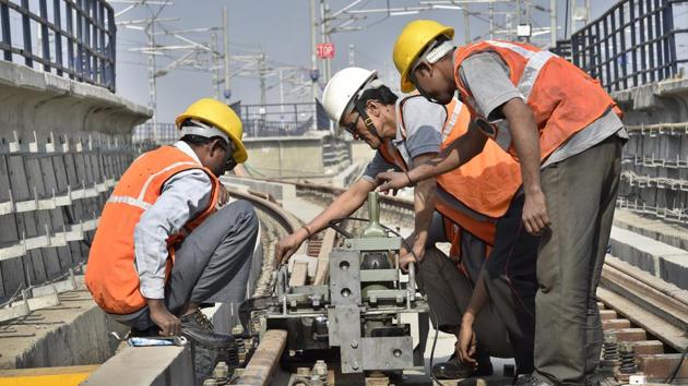 Trial runs between Botanical Garden and Kalkaji Mandir had started on October 27 last year but testing of the new signalling system led to delay despite the construction work being completed by May.(Ajay Aggarwal/HT Photo)
