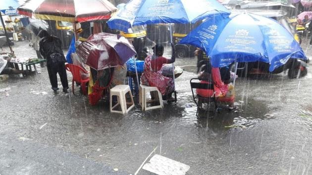 While the officials from the Brihanmumbai Municipal Corporation (BMC) said that they have received only two complaints of water logging at Sion and Andheri subway, citizens complained of water logging in areas like Sion, Matunga, parts of Dadar, Hindmata, Wadala, Ghatkopar, Andheri and Mulund. (Praful Gangurde / HT Photo) While the officials from the Brihanmumbai Municipal Corporation (BMC) said that they have received only two complaints of water logging at Sion and Andheri subway, citizens complained of water logging in areas like Sion, Matunga, parts of Dadar, Hindmata, Wadala, Ghatkopar, Andheri and Mulund. (Praful Gangurde / HT Photo)