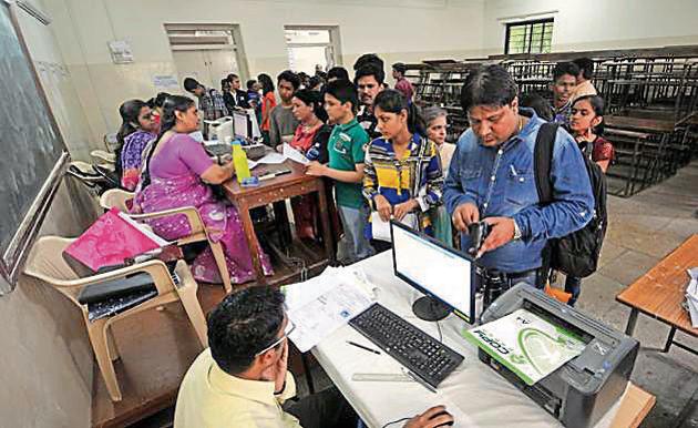 Deadline for applying through the newly introduced first come first served (FCFS) policy for the first year junior college (FYJC) admissions has been extended from August 29 to August 31. (HT FILE PHOTO) Deadline for applying through the newly introduced first come first served (FCFS) policy for the first year junior college (FYJC) admissions has been extended from August 29 to August 31. (HT FILE PHOTO)