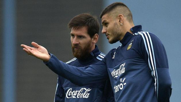 Argentina's forwards Lionel Messi (L) and Mauro Icardi talk during a training session in Ezeiza, Buenos Aires. (AFP) Argentina's forwards Lionel Messi (L) and Mauro Icardi talk during a training session in Ezeiza, Buenos Aires. (AFP)