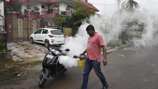 A resident conducting fogging in Sector 15. (Sanjeev Verma/HT PHOTO) A resident conducting fogging in Sector 15. (Sanjeev Verma/HT PHOTO)