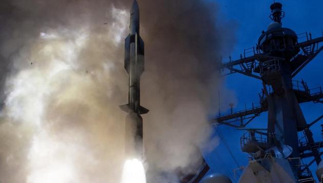 This US Navy file handout photo obtained August 30, 2017 shows the Arleigh-Burke class guided-missile destroyer USS John Paul Jones (DDG 53)as it launches a Standard Missile-6 (SM-6) during a live-fire test of the ship's aegis weapons system on June 19, 2014 in the Pacific Ocean. The US military shot down a medium-range ballistic missile target off the coast of Hawaii early August 30, 2017. (AFP)