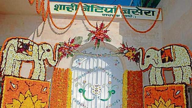 The entrance to the place where ‘shahi betiyan’ were lodged in the dera.(HT Photo) The entrance to the place where ‘shahi betiyan’ were lodged in the dera.(HT Photo)