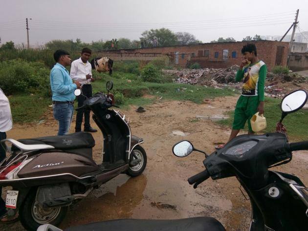 The MCG volunteers who have been tasked with checking open defecation. (HT PHOTO) The MCG volunteers who have been tasked with checking open defecation. (HT PHOTO)